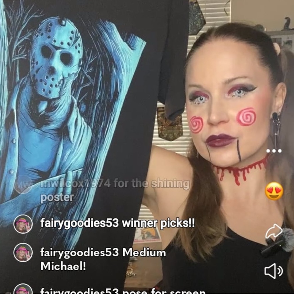 @buffmamma Carli is live 🖤 - Picture 7 of 10